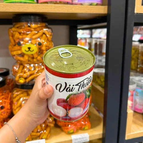 Vải Thiều Lychee In Syrup - Vải Thiều Ngâm Đường Food Club Hộp Trắng 565g