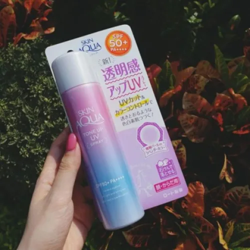 Xịt Chống Nắng Skin Aqua Tone Up UV Spray SPF50+ PA++++ 70g