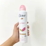 Xịt Khử Mùi Dove Hương Lựu Đỏ 250ml - Hương Thơm Ngọt Ngào Dịu Nhẹ