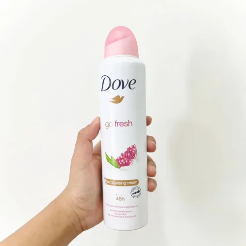 Xịt Khử Mùi Dove Hương Lựu Đỏ 250ml - Hương Thơm Ngọt Ngào Dịu Nhẹ