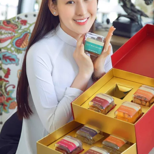 Xuân Chúc Thịnh Vượng – Tết Trao Yêu Thương